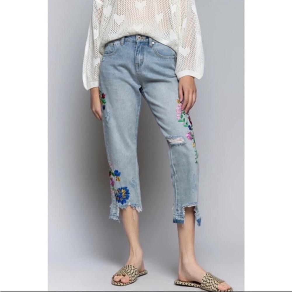 POL Light Blue Floral Embroidered Cropped Jeans